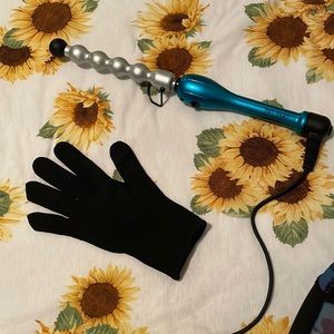 MOVING SALE Bubble Curling Wand - Bed Head